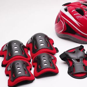 专业溜冰轮滑鞋护具装备套装儿童头盔滑板自行车平衡车护膝安全帽