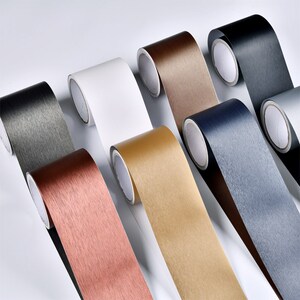 门框墙纸仿金属桌面电视墙双面拉丝拉丝银色建筑即时贴贴纸亮条