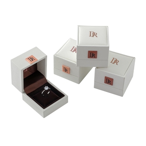 dr钻戒包装盒
