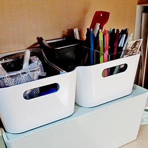 宜家瓦瑞拉储物盒办公室物件收纳盒化妆品整理小盒桌面置物塑料盒
