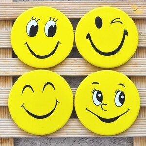 笑脸牌圆形