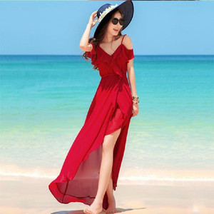 度假风雪纺吊带连衣裙女春夏新款海边沙滩裙红色露肩裙长裙燕尾裙