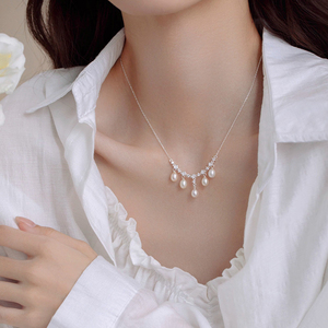 韩国微镶珍珠项链女小众设计高级感颈链2024年新款爆款百搭锁骨链
