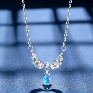 2022七夕礼盒天使之翼月光石项链纯银女夏小众吊坠生日礼物送女友