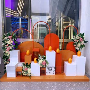 春季售楼处美陈装饰房地产展厅布置砸金蛋台4s店礼品堆头dp点道具