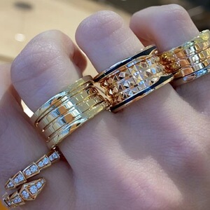 bvlgari宝格丽蛇戒女18k白金蛇头满钻蛇形蛇骨弹簧戒指情侣对戒