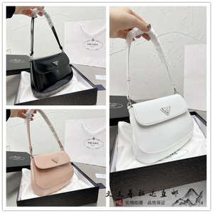 法国直邮 prada/普拉达 cleo 复古亮面真皮法棍包百搭女士肩背包