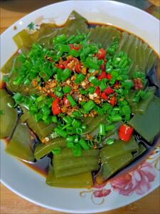神仙豆腐树叶斑鸠叶干粉观音豆腐夏季凉菜酒店凉拌菜餐馆专用凉粉