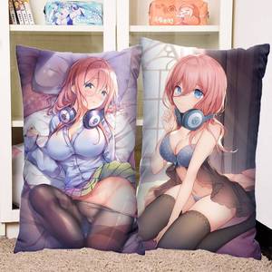 新款五等分花嫁中野三玖半身抱枕动漫周边四叶二乃学生宿舍二次元