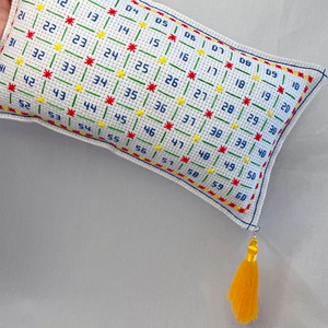 十字绣排线包针插包 古风款马卡龙色平价简约耐看型挂件随机 成品