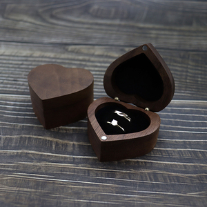 婚礼爱心戒指盒胡桃木对戒盒子仪式用收纳包装礼盒耳钉耳环首饰盒