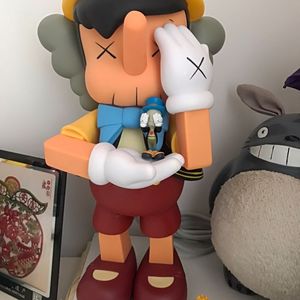 kaws现代轻奢潮流家居客厅装饰桌面摆件公仔手办模型搭玩偶2人付款