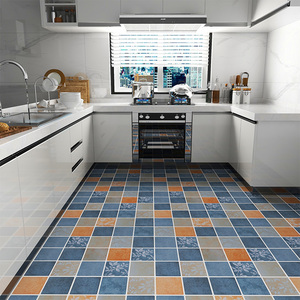 厨房地纸地板砖自贴放水防油自粘贴纸地板网红防新款阳台地面翻新