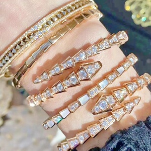 bvlgari/宝格丽蛇形手镯18k玫瑰金白金镶钻满钻蛇骨白贝母手镯女