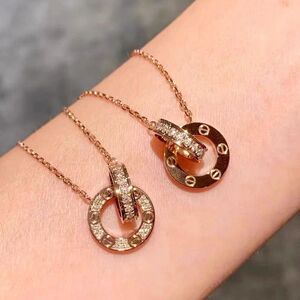 cartier卡地亚love满钻双环项链18k玫瑰金圆环镶钻锁骨链女16