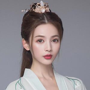 发冠女汉服华丽