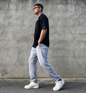 夏秋款搭配空军一号af1的裤子运动宽松微弹灰色束脚卫裤休闲裤男