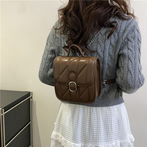 韩国小众设计双肩包包女2024新款秋冬复古时尚水桶包可爱小背包