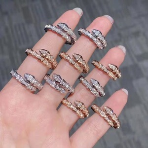 bvlgari/宝格丽蛇头戒指18k玫瑰金白金镶钻满钻红碧玺蛇形戒指女