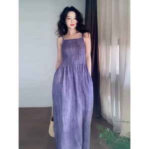 2023年夏季新款韩版设计感压褶松紧吊带长裙小众纯内搭紫色连衣裙