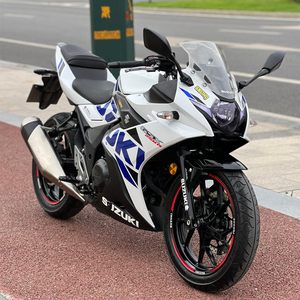 铃木gsx250r双缸水冷跑车春风250sr阿普利亚gpr150街车趴赛摩托车