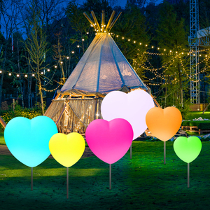 &nbsp;户外心形景观灯商场美陈广场灯光秀装饰网红造型七夕发光爱心灯