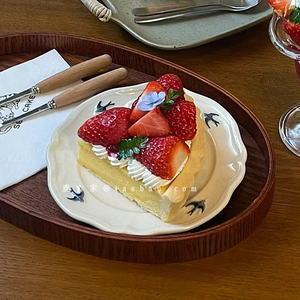 日式设计款ins风手绘燕子陶瓷盘复古浮雕圆形甜品点心碟蛋糕盘子