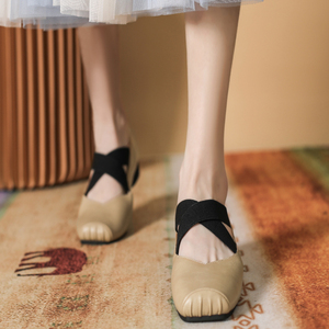 香港芭蕾舞鞋女夏季2024新款方头浅口低粗跟单鞋绑带玛丽珍平底鞋