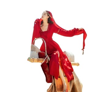 适合拍照的新疆红裙沙漠裙子异域风情大码海边度假连衣裙民族风
