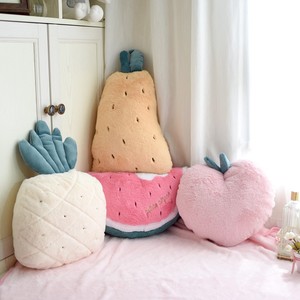 仙人掌草莓菠萝可爱暖手抱枕被子珊瑚绒毛毯两用二合一靠枕沙发