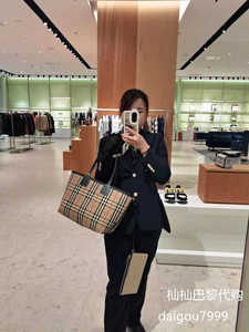 Burberry/巴宝莉女包Ventage经典London格纹Tote腋下手提托特挎包