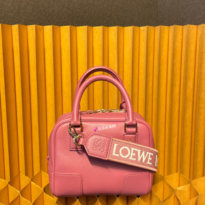 英国代购Loewe罗意威 22新款 粉色纳帕牛皮Amazona 16手提斜挎包