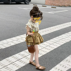 女童碎花套装2024夏季新款韩版立领无袖花边衬衫蛋糕裤裙两件套