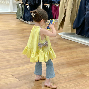 女童夏季套装韩版童装洋气儿童黄色娃娃衫背心裙喇叭牛仔裤两件套