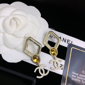 法国直邮Chanel香奈儿耳钉 2024新款菱形水晶镶钻字母吊坠耳环
