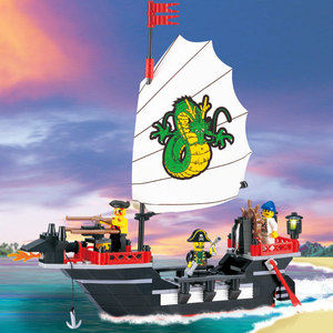 中国积木儿童拼装加勒比海盗船系列男孩子益智力动脑启蒙模型玩具