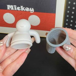 泡澡小人硅胶抖音泡茶神器创意茶叶过滤器可爱茶漏器茶滤器茶包袋