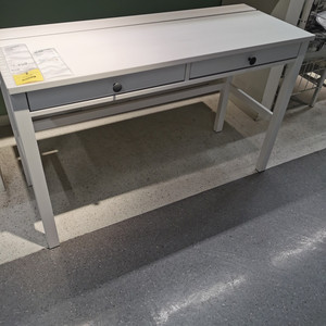 国内宜家代购汉尼斯办公桌学习桌电脑书桌子工作台员工桌现代IKEA