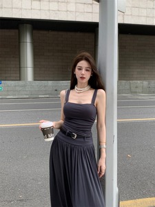 灰色韩版简约套装女夏季2024新款修身短款T恤高腰半身长裙两件套