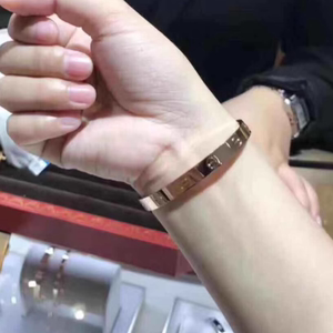 Cartier/卡地亚love 经典款手镯 18K玫瑰金宽版无钻男女情侣手环