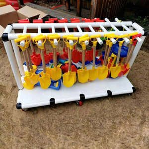 幼儿园沙锹收纳架户外儿童沙池沙滩玩具呼啦圈滑板车体操垫置物架