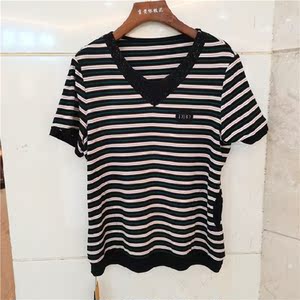 亨格舒中老年女装正品2021夏v领短袖针织衫大码妈妈装条纹t恤上衣