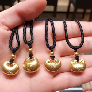 周大福黄金足金荟馆小金豆小金坨项链祥云胖福元宝猫耳朵吊坠挂坠