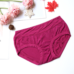 意大莱品牌内裤莫代尔再生纤维素蕾丝花边性感三角女士打底内裤
