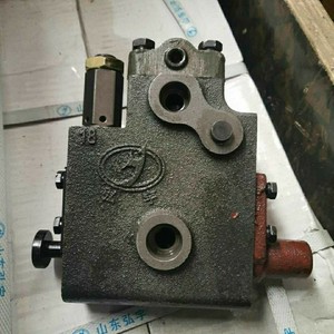 约翰迪尔宁波拖拉机配件304/320/324/404/454/484内置分配器