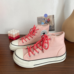 粉色帆布鞋