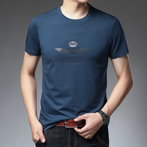 运动丅恤莫代尔