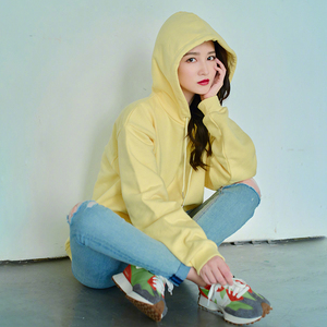 李沁同款黄色卫衣
