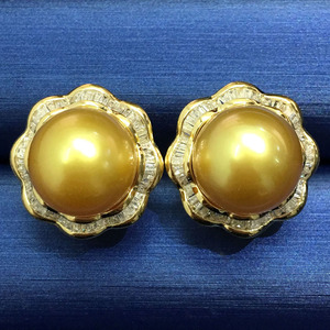 黄珍珠耳环金色