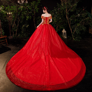 红色婚纱礼服主纱星空一字肩显瘦长拖尾新娘刺绣婚纱新款2021春季